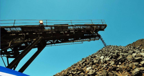 Giá quặng sắt 27/8: Dao động hẹp do nguồn cung tăng và nhu cầu ổn định