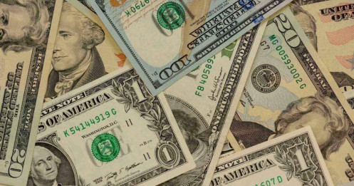 Áp lực chính trị đè nặng lên đồng USD