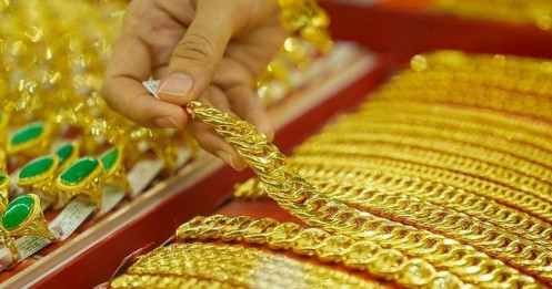Giá vàng hôm nay 27/8/2025: SJC và nhẫn tăng thẳng đứng, khi nào mới ngừng?