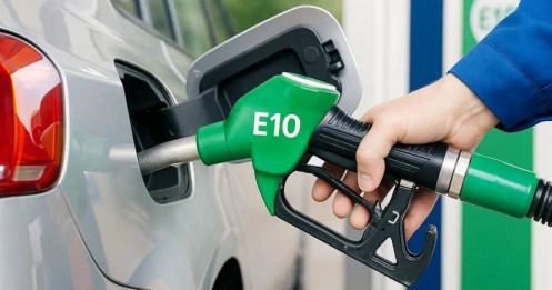 Đề xuất bắt buộc dùng xăng E10 từ 1/1/2026: Có nóng vội?