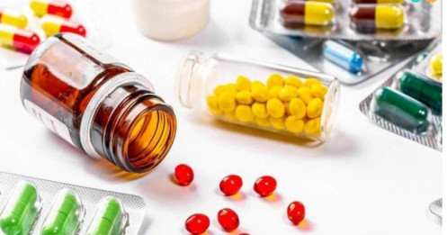 Cổ phiếu dược chật vật tìm lại sức hút