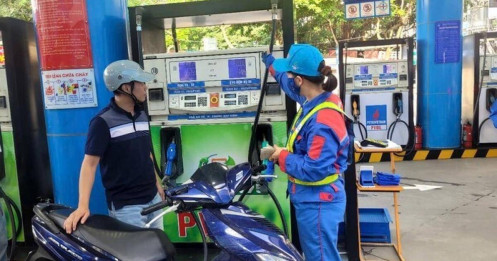 Vẫn băn khoăn về lộ trình chuyển đổi xăng E10