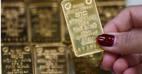 Giá vàng miếng lên sát 129 triệu đồng