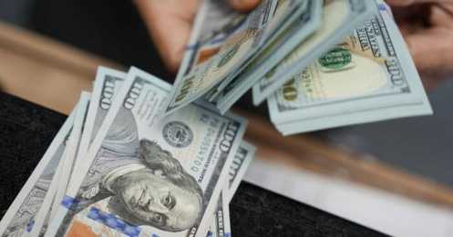 Áp lực từ Fed kéo USD trượt dốc tháng 8