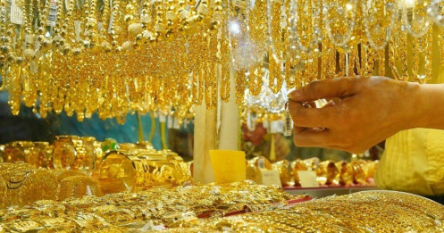 Tòa án bác bỏ thuế quan Mỹ, giá vàng tuần tới sẽ ra sao?