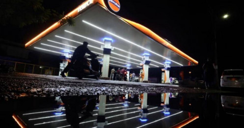 OPEC+ giữ nguyên sản lượng trong bối cảnh lo ngại dư cung?