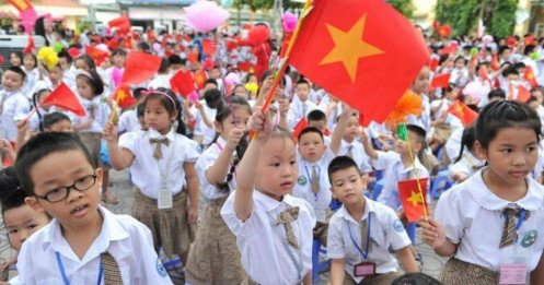 14 nhóm học sinh, sinh viên được miễn học phí
