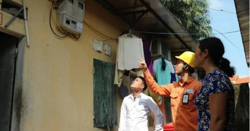 Mạng xã hội ồn ào nghi ngờ hóa đơn tiền điện, EVNNPC nói chưa nhận được phản ánh tăng bất thường