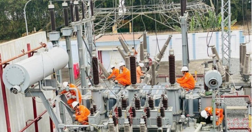 Xóa bỏ dần độc quyền trên thị trường điện