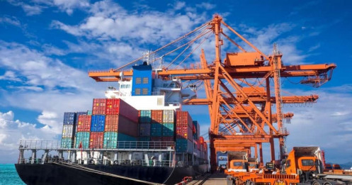 Xuất, nhập khẩu 8 tháng đầu năm 2025 tăng trưởng mạnh, xuất siêu đạt gần 14 tỷ USD