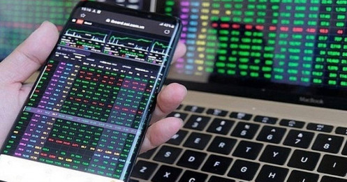 FPT bùng nổ đơn hàng – Cú hích tăng trưởng từ hợp đồng kỷ lục