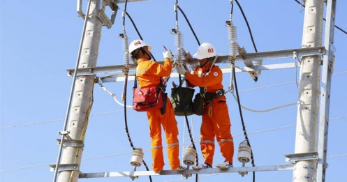 EVN và khoản lỗ 45.000 tỷ: Đã đến lúc phải cạnh tranh bán lẻ điện?