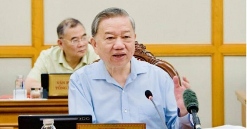 Bộ Chính trị: Từ 2026, người dân được khám sức khỏe định kỳ miễn phí, tiến tới miễn viện phí cơ bản