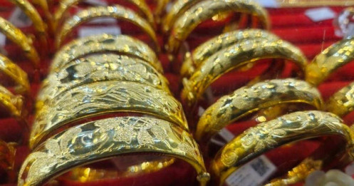Sáng nay 12-9, giá vàng miếng SJC, vàng nhẫn tiếp tục lao dốc