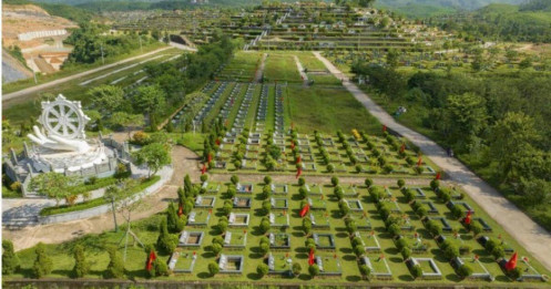 Kỳ lạ: Đổ xô mua đất âm phủ để làm… quà tặng