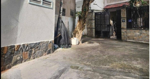 Cầm 5 tỉ đồng vẫn khó mua nhà đất ở TP HCM