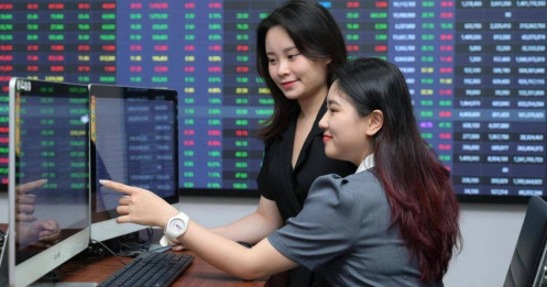 Muốn thị trường chứng khoán ổn định, không thể xem nhẹ chính sách thuế