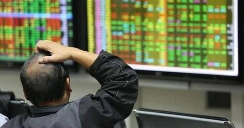 Khối ngoại trở lại mua ròng trên HSX, cổ phiếu nào là tâm điểm?