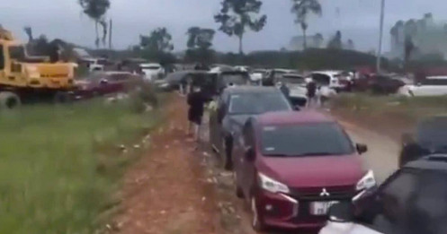 Vừa công bố quy hoạch khu công nghiệp, “cò đất” ùn ùn đổ về làng quê