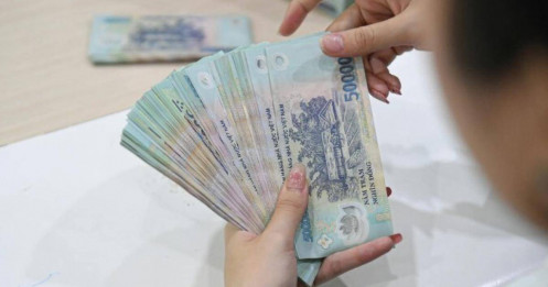 Thuế TNCN 35% bị cho là quá cao, chuyên gia đề xuất hạ trần