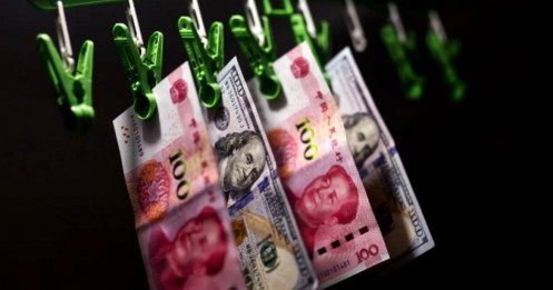Nghịch lý: Nhân dân tệ lên giá với USD, xuống giá với các ngoại tệ khác