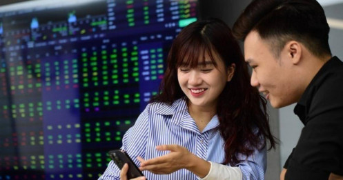 Làn sóng chuyển sàn và câu hỏi cho giới đầu tư