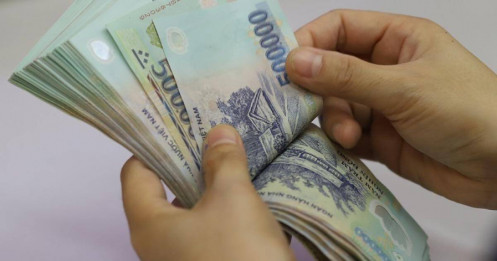 Tiền người dân gửi ngân hàng cao kỷ lục