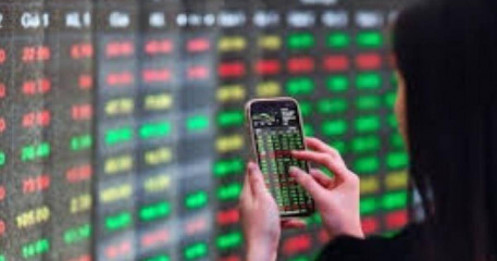 Tiếp tục phân hóa mạnh, khối ngoại gia tăng bán ròng VHM