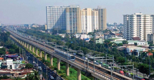 Giá chung cư TP.HCM “rượt đuổi” nhà mặt đất
