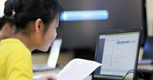 Lệ phí và 'tệ' phí