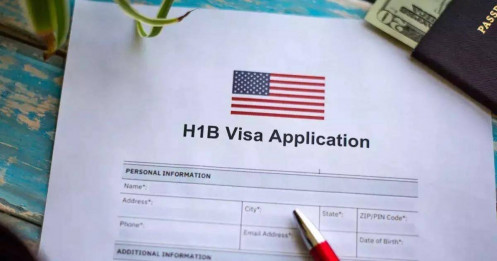 Visa H-1B là gì và ông Trump đang thay đổi ra sao?
