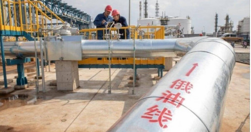 Trung Quốc bất ngờ giảm mạnh nhập khẩu dầu Nga