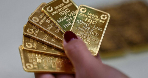 Giá vàng SJC giảm sau thông tin 3 "ông lớn" buôn vàng bị xử phạt