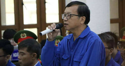 Cựu giám đốc EVN Bình Thuận: 'Họ đưa bao nhiêu, tôi nhận bấy nhiêu'