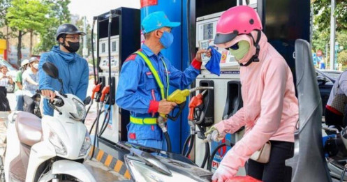 Giá xăng ngày mai sẽ giảm 400 đồng/lít?