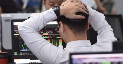 1 cổ phiếu ngân hàng bị tự doanh CTCK bán ròng hàng trăm tỷ phiên thứ 2 liên tiếp