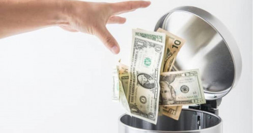 Tiền bạc: Khi có – đừng phí, khi không – đừng tuyệt vọng