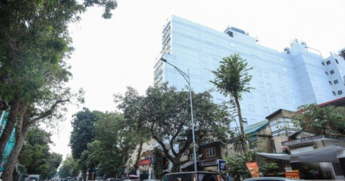 Khách sạn trăm tỷ ven Hồ Gươm vừa hoàn thiện phải nằm trong diện di dời