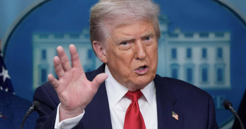 Ông Trump muốn áp thuế với thiết bị điện tử chứa chip