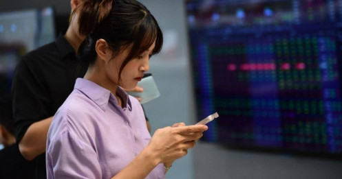 VN-Index lình xình chờ động lực mới, bán lẻ chờ bứt phá