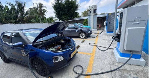 V-Green của tỉ phú Phạm Nhật Vượng đề xuất không áp giá điện khung giờ cao điểm với trạm sạc