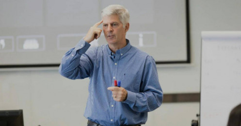 Thành công không thuộc về người thông minh nhất