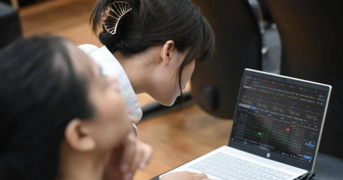 Cách phòng thủ khi thị trường chứng khoán biến động