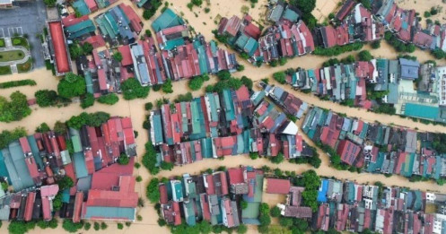 Bão số 10: Nhiều hồ thủy điện xả lũ khẩn cấp