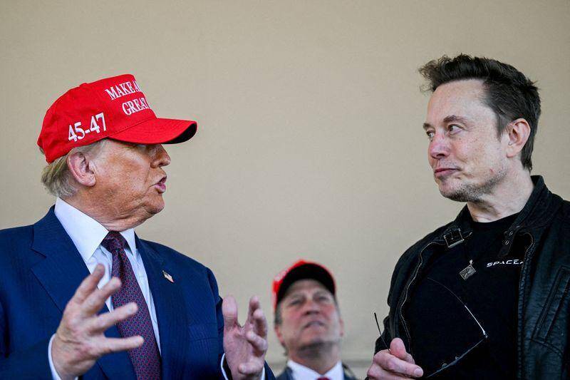 Ông Trump dọa cắt trợ cấp cho Tesla và SpaceX giữa lúc căng thẳng với Elon Musk leo thang