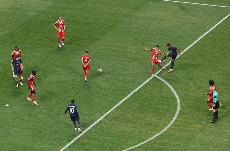 “Cậu bé vàng” của nước Pháp Desire Doue đang kiếm được bao nhiêu tiền tại PSG?