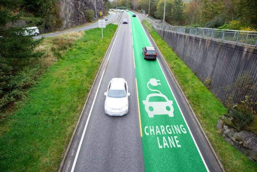 Công nghệ sạc pin không dây cho xe điện: Tesla và Na Uy dẫn đầu xu hướng