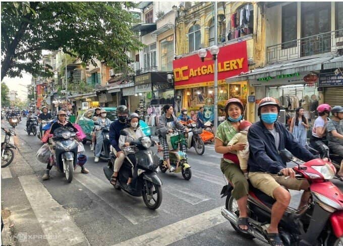 8 năm thực hiện chủ trương cấm xe máy ở Hà Nội