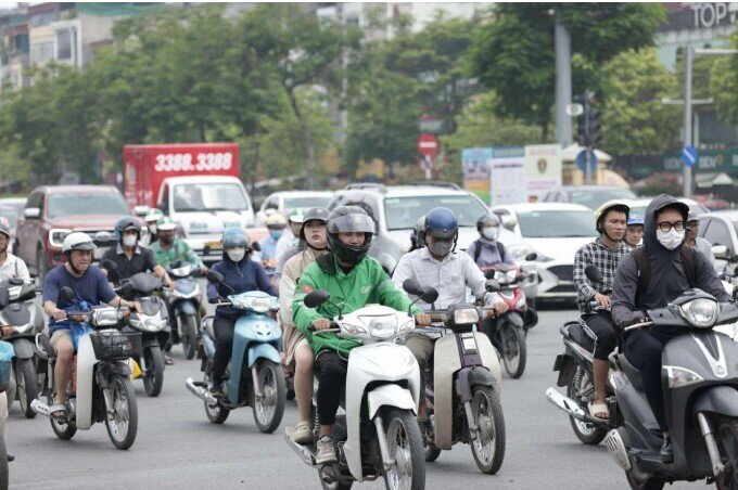 Chủ tịch Hà Nội: Không vì lợi ích người đi xe máy cũ nát mà ảnh hưởng đến cả triệu dân