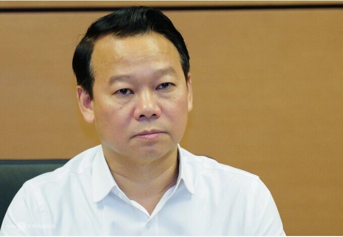 Bộ trưởng Đỗ Đức Duy bị cảnh cáo